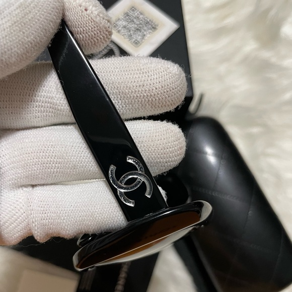 Sold on IG Chanel Polarized Sunglasses - Picture 2 of 8